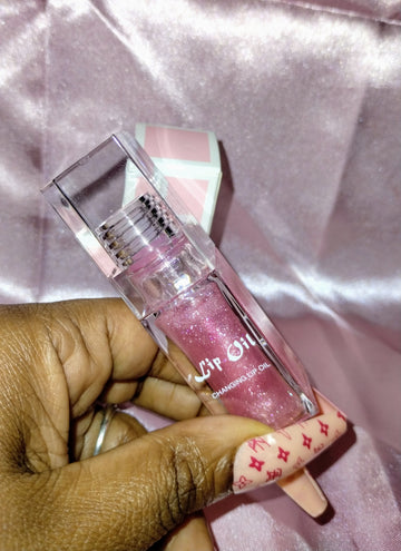 Color changing lip oil